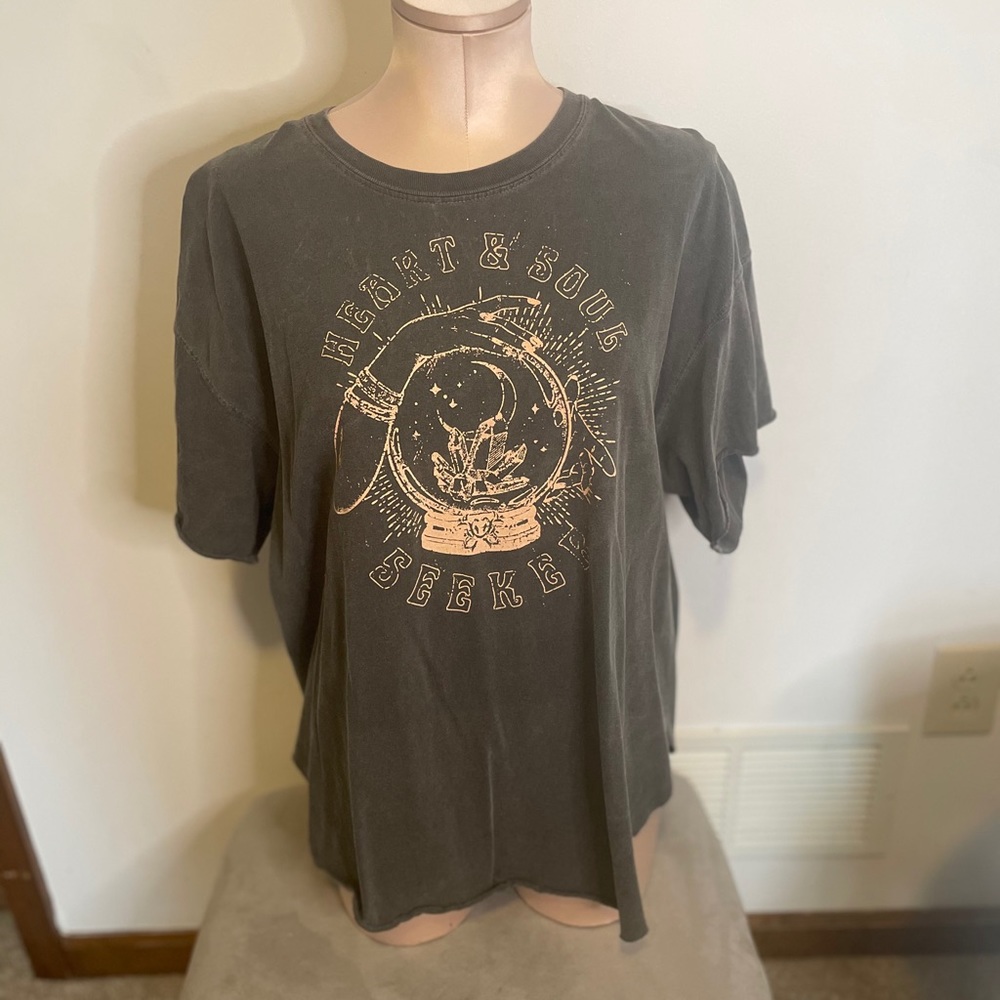 Pebby Forevee side slit tee